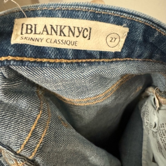BLANK NYC Skinny Classique distressed jeans size 27 - Picture 9 of 9